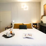 Mazzini's 4*