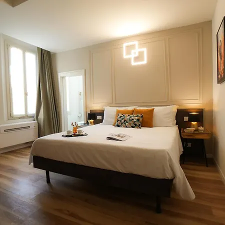 Mazzini's Πανσιόν Μόντενα