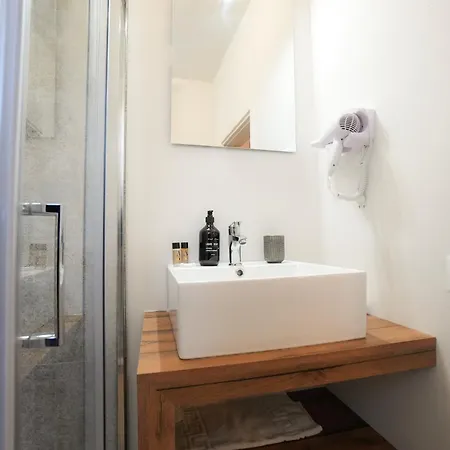 Mazzini's Πανσιόν 4*