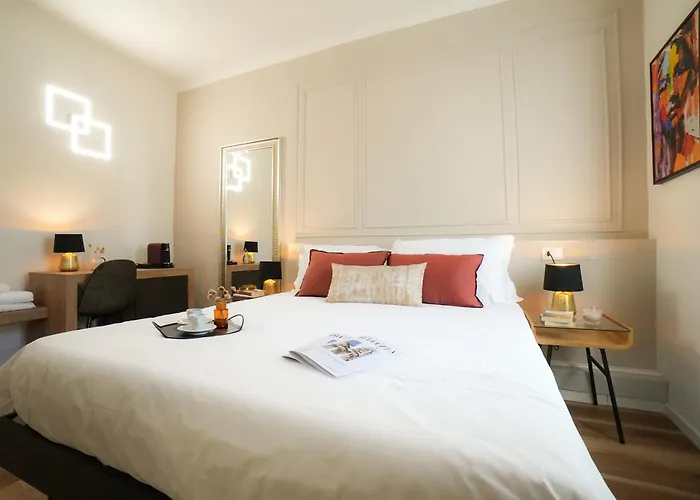 Mazzini's Guest house 4*